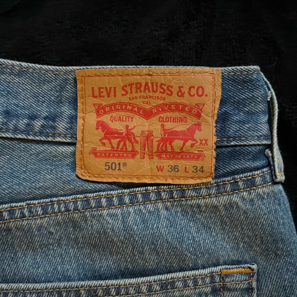 Levi’s 501 jeans